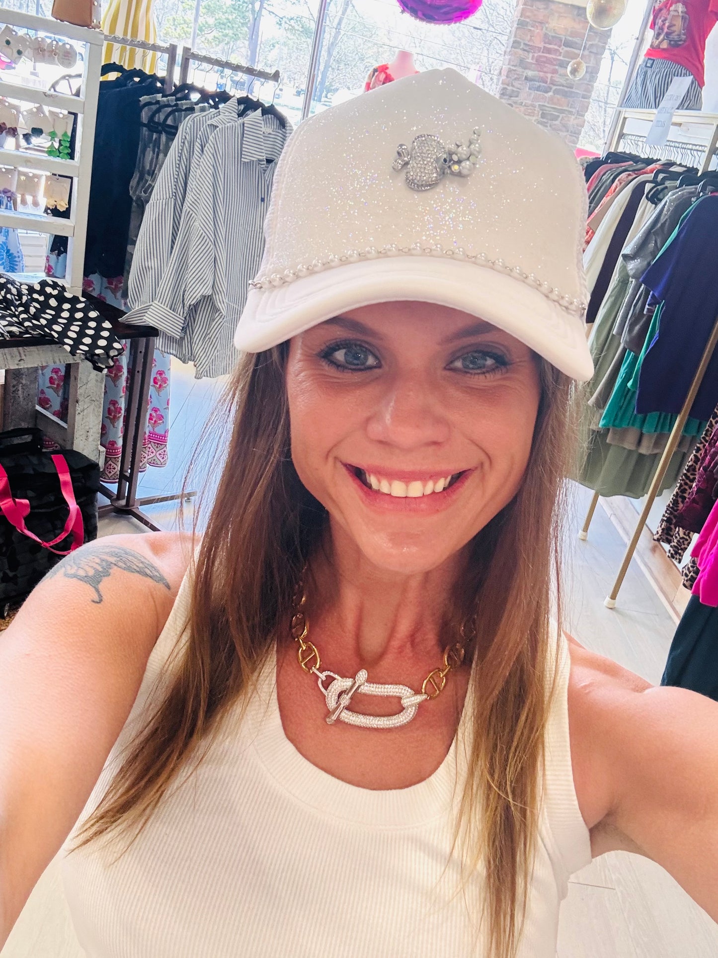 Pearl Catch Glam Hat