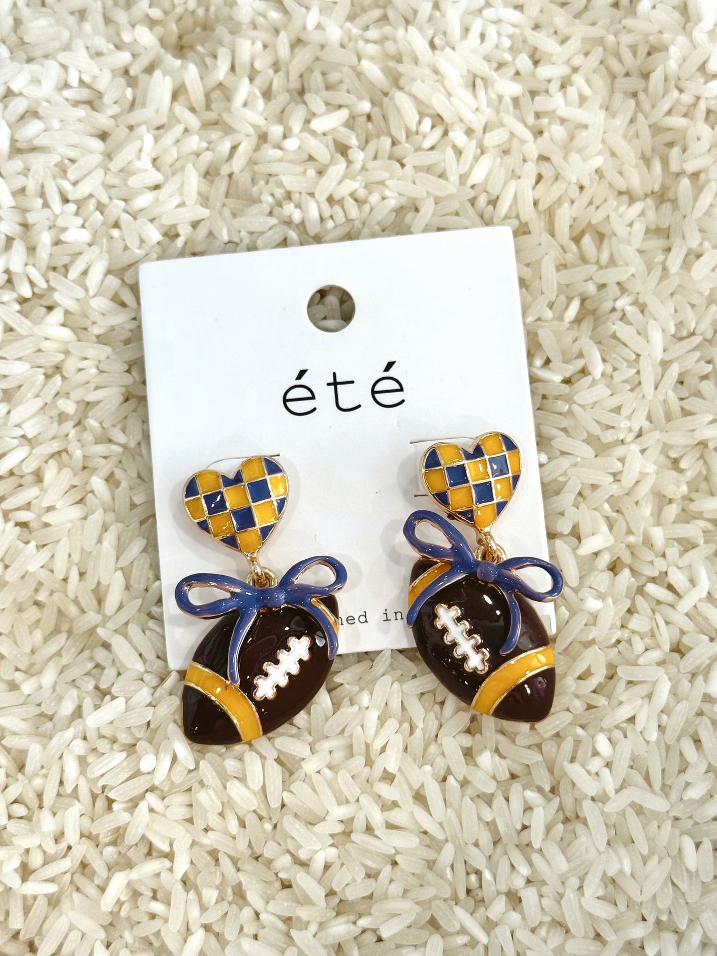 Bow Sweetheart Earrings
