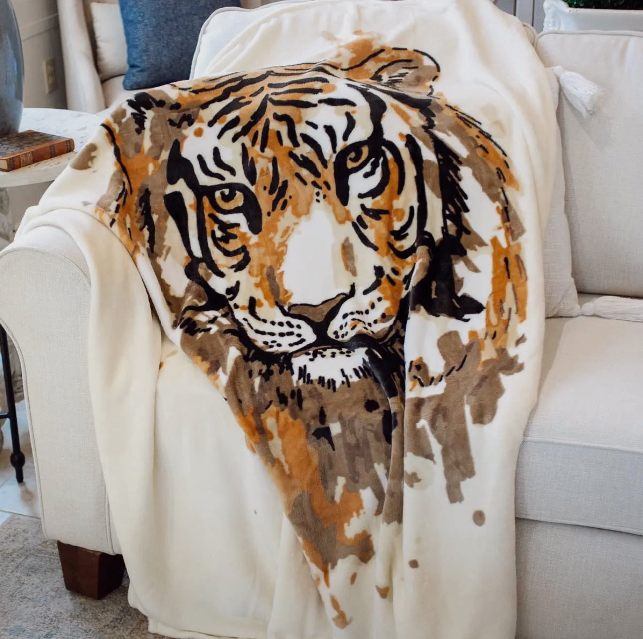 Tiger Love Throw Soft