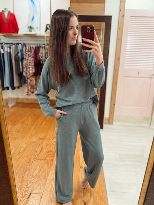 Mistletoe Morning Set