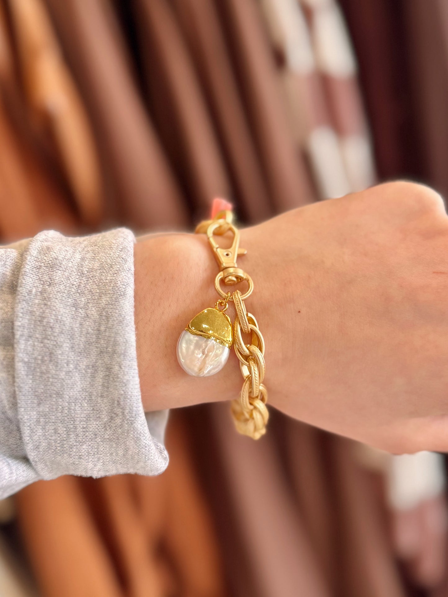 Freshwater Pearl Teardrop Bracelet