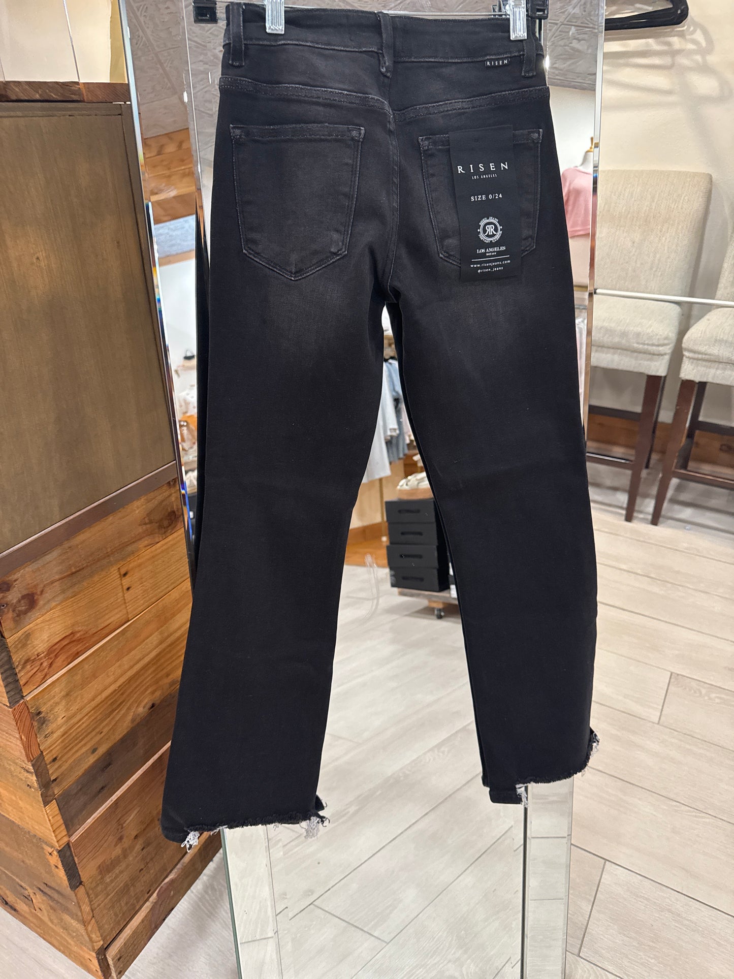 Mid Rise Ankle Black Risen Jeans