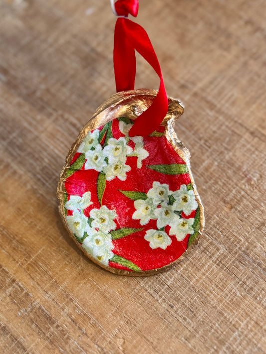 Holiday Bloom Oyster Ornament