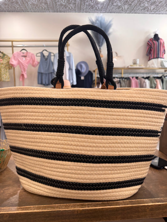 Black and white beach bag